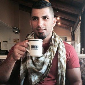 Meet your Posher, Faris